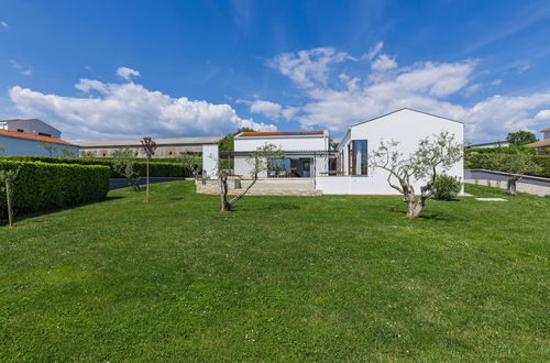 Photo 27 - Maison de 3 chambres à Sveti Petar u Šumi avec piscine privée et jardin