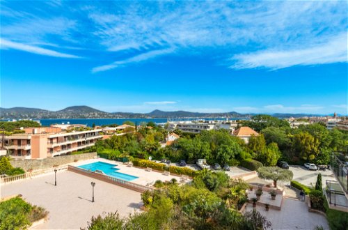 Foto 17 - Appartamento a Saint-Tropez con piscina e vista mare