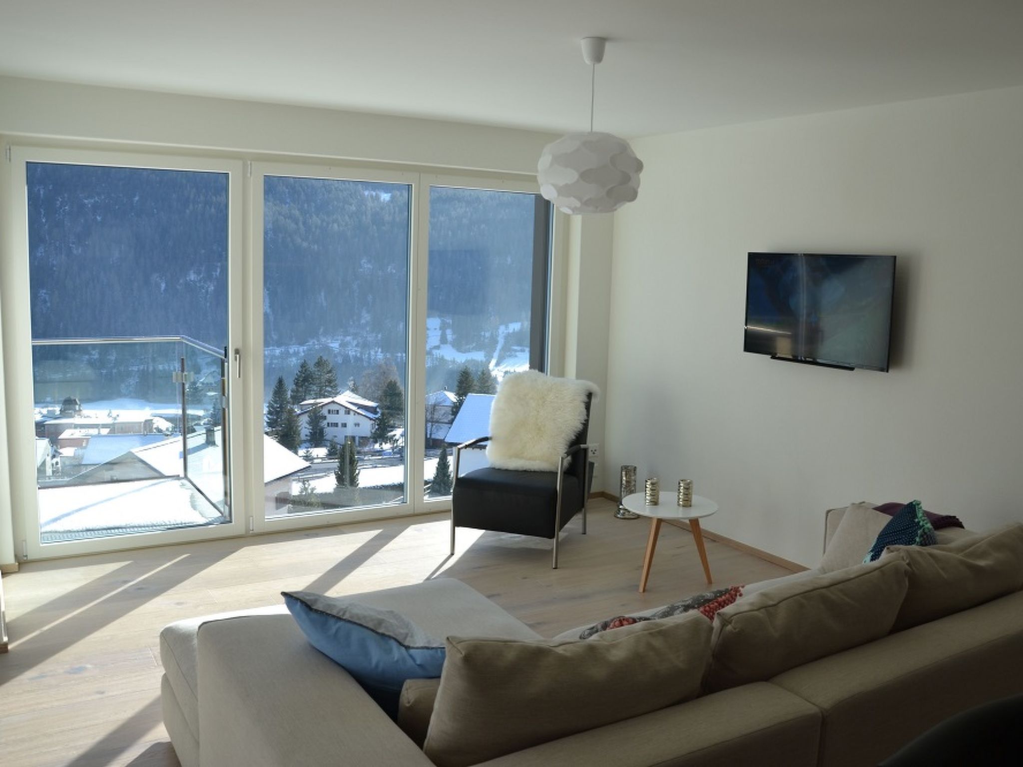 Foto 11 - Appartamento con 2 camere da letto a Scuol con sauna e vista sulle montagne