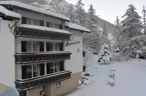 Photo 1 - Appartement de 2 chambres à Saas-Grund avec jardin