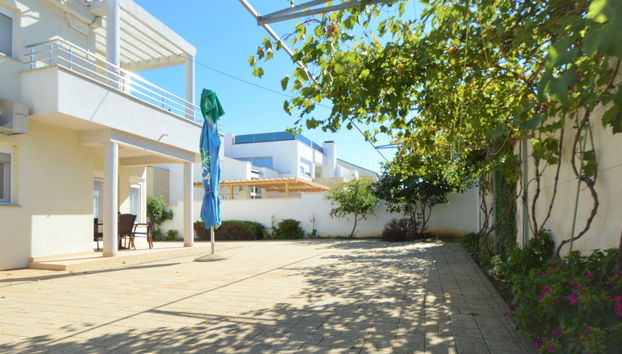 2 bedroom Apartment in Pirovac with garden and terrace - Photo 2