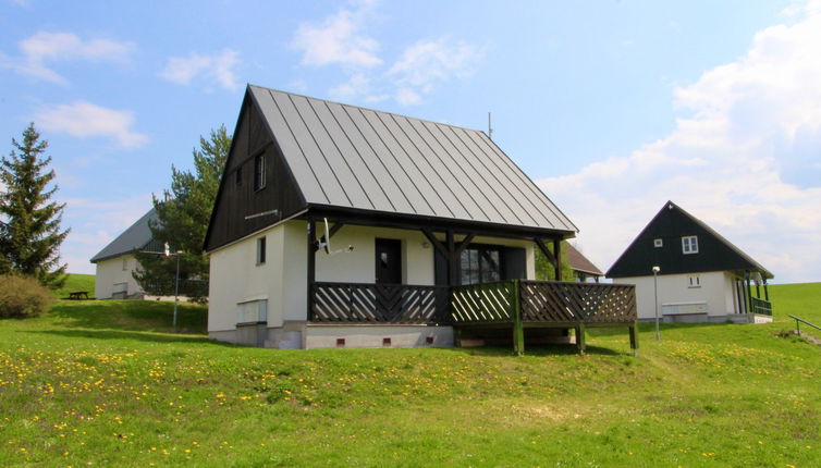 Photo 1 - Maison de 3 chambres à Černý Důl avec piscine et jardin