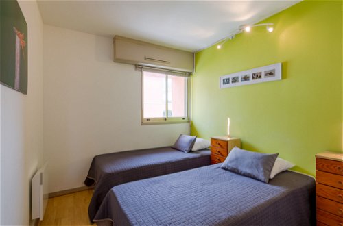 Foto 5 - Appartamento con 2 camere da letto a Sainte-Maxime con vista mare