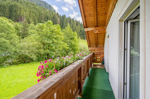 Photo 2 - Appartement de 2 chambres à Großarl avec jardin et vues sur la montagne