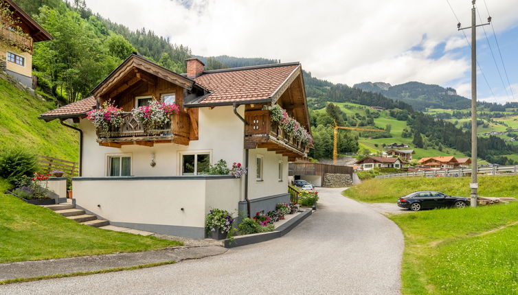 Photo 1 - 2 bedroom Apartment in Großarl with garden