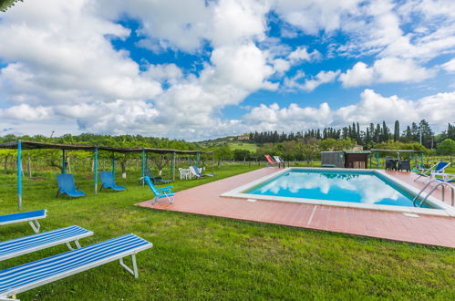 Foto 21 - Appartamento con 1 camera da letto a Monteriggioni con piscina e giardino