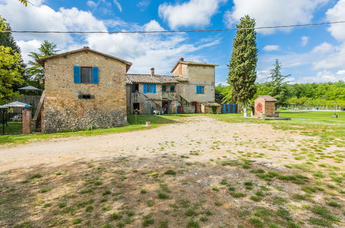 Foto 22 - Appartamento con 2 camere da letto a Monteriggioni con piscina e giardino