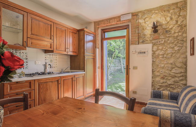 Apartamento de 2 quartos em Monteriggioni com piscina e jardim - Foto 3