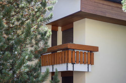 Photo 23 - 4 bedroom Apartment in Silvaplana with garden