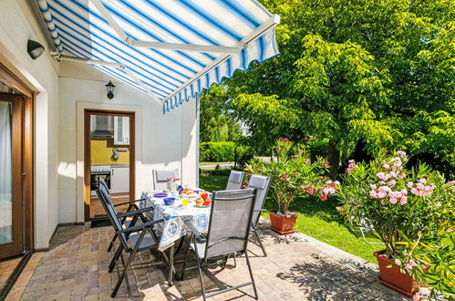 Photo 2 - Maison de 3 chambres à Balatonakali avec jardin et terrasse