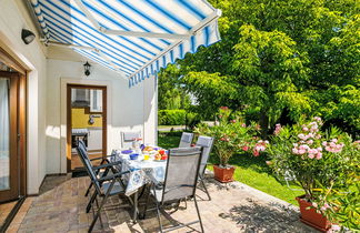 Photo 2 - Maison de 3 chambres à Balatonakali avec jardin et terrasse