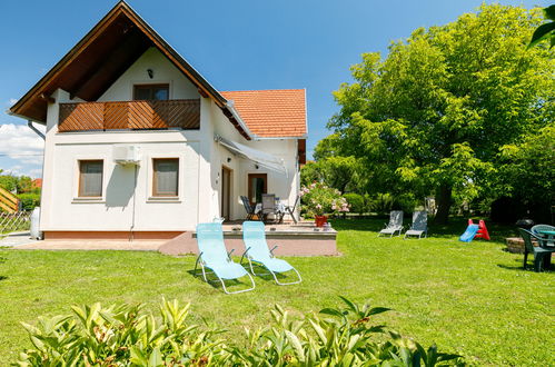 Photo 36 - Maison de 3 chambres à Balatonakali avec jardin et terrasse