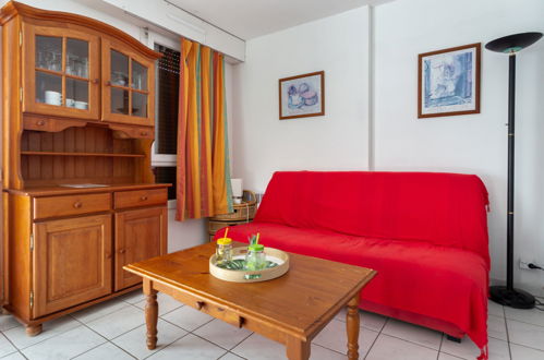 Photo 14 - 1 bedroom Apartment in Agde with swimming pool and garden