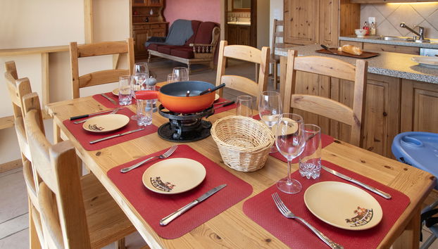 4 bedroom Apartment in Leytron - Photo 2