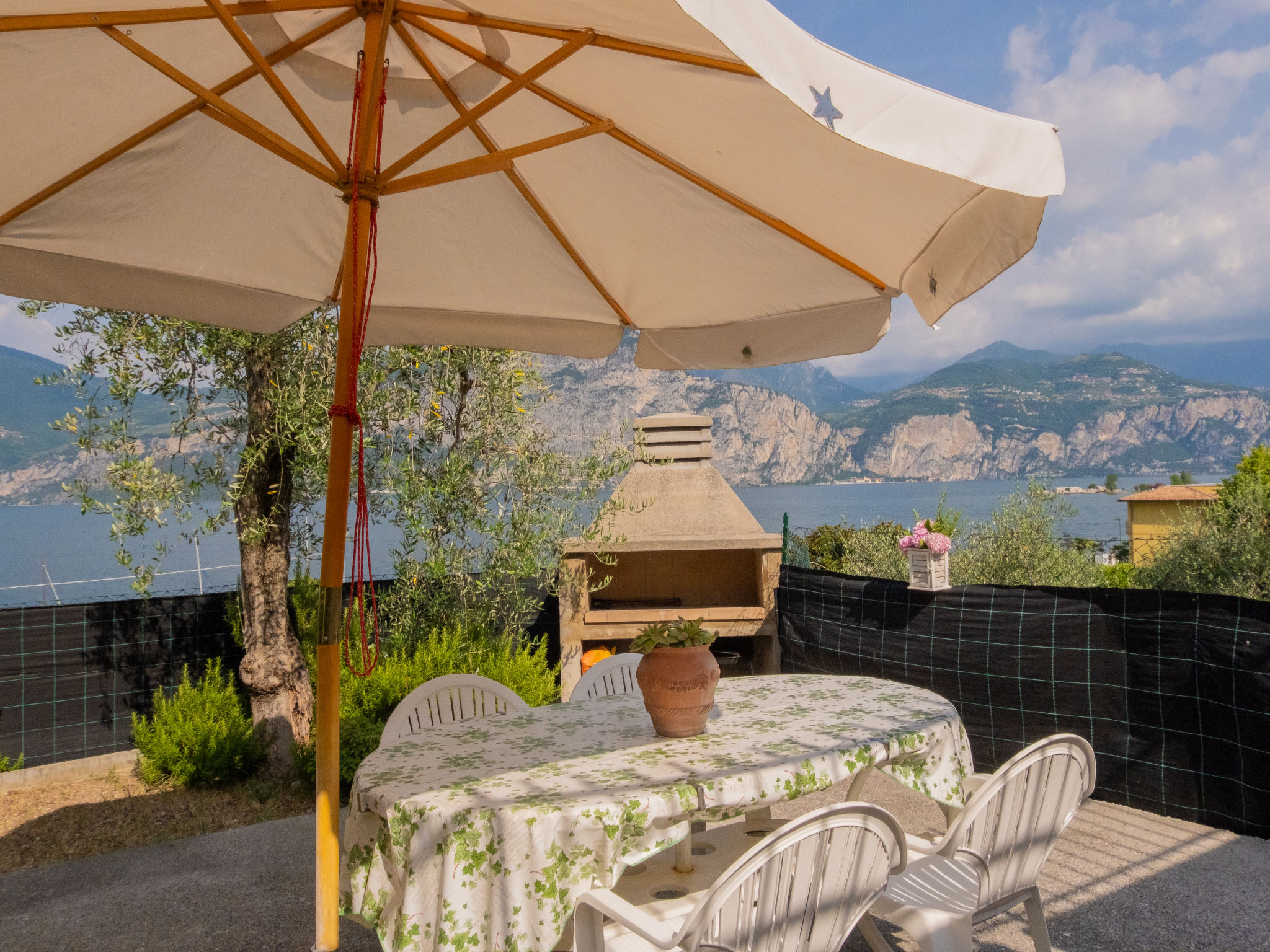 Foto 29 - Apartamento de 1 habitación en Brenzone sul Garda con terraza y vistas a la montaña