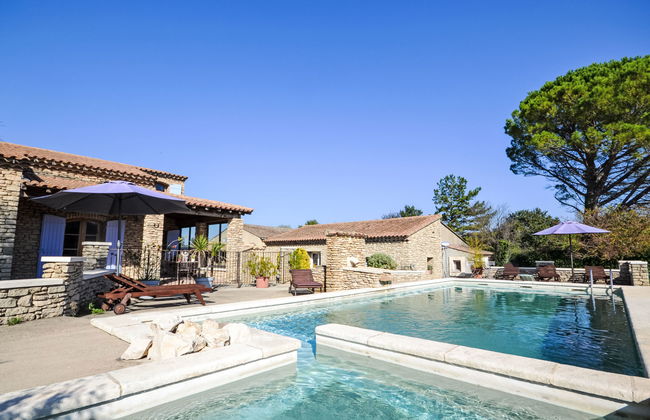Casa de 3 quartos em Velleron com piscina e jardim - Foto 24