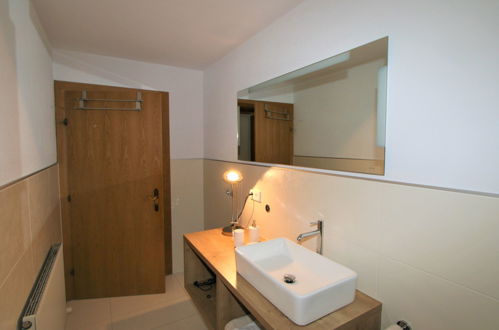 Foto 20 - Appartamento con 4 camere da letto a Neustift im Stubaital con vista sulle montagne