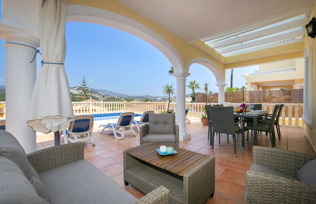 Casa de 5 quartos em Calp com piscina privada e jardim - Foto 7