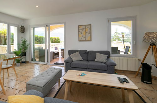 Photo 10 - 4 bedroom House in Calp with private pool and garden