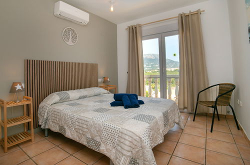 Photo 15 - 4 bedroom House in Calp with private pool and garden