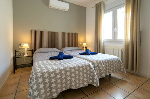 Photo 14 - 4 bedroom House in Calp with private pool and garden