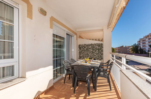 Photo 16 - 2 bedroom Apartment in Oropesa del Mar with swimming pool and garden