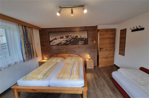 Foto 6 - Appartamento con 3 camere da letto a Kappl con giardino e vista sulle montagne