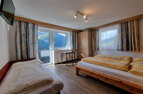 Foto 7 - Appartamento con 3 camere da letto a Kappl con giardino e vista sulle montagne
