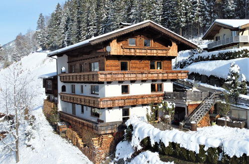 Foto 35 - Appartamento con 4 camere da letto a Aschau im Zillertal con vista sulle montagne