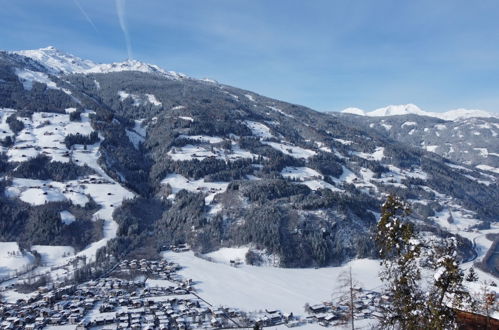 Foto 36 - Apartamento de 4 quartos em Aschau im Zillertal com vista para a montanha