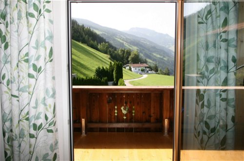 Photo 16 - Appartement de 4 chambres à Aschau im Zillertal avec vues sur la montagne
