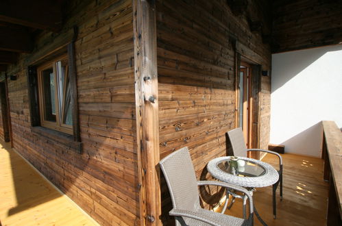 Photo 12 - Appartement de 4 chambres à Aschau im Zillertal avec vues sur la montagne