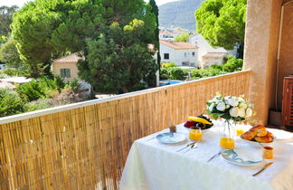 Foto 1 - Apartment mit 3 Schlafzimmern in Cavalaire-sur-Mer mit terrasse und blick aufs meer