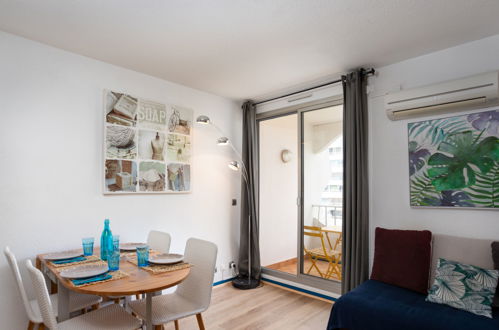 Foto 15 - Apartment mit 1 Schlafzimmer in La Grande-Motte mit terrasse und blick aufs meer