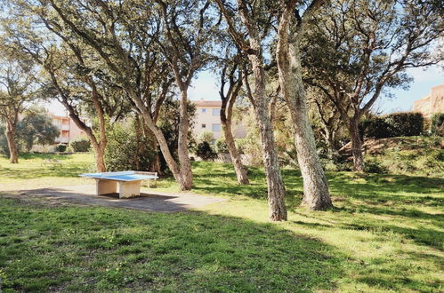 Photo 19 - Appartement de 1 chambre à Cavalaire-sur-Mer avec jardin et terrasse