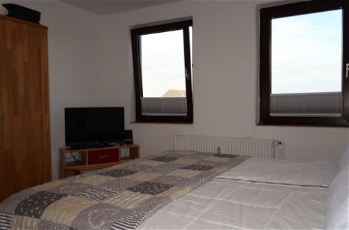 Foto 19 - Appartamento con 3 camere da letto a Warwerort con giardino e vista mare