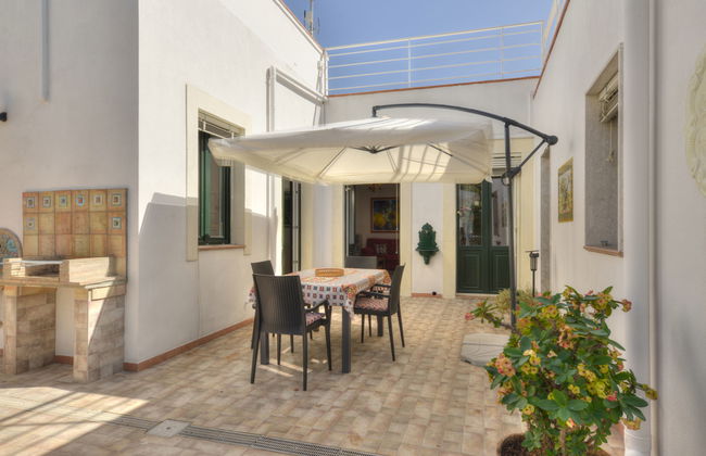 Casa de 5 quartos em Floridia com piscina privada e jardim - Foto 32