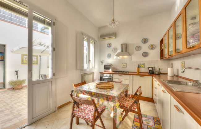Casa de 5 quartos em Floridia com piscina privada e jardim - Foto 10