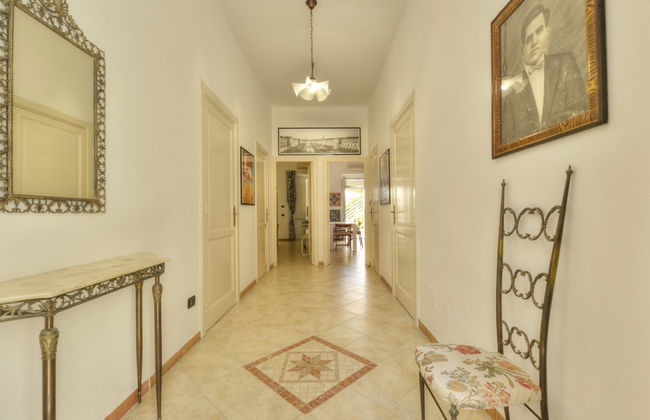 Casa de 5 quartos em Floridia com piscina privada e jardim - Foto 6