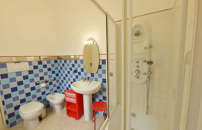 Casa de 5 quartos em Floridia com piscina privada e jardim - Foto 20