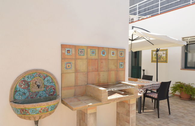 Casa de 5 quartos em Floridia com piscina privada e jardim - Foto 31