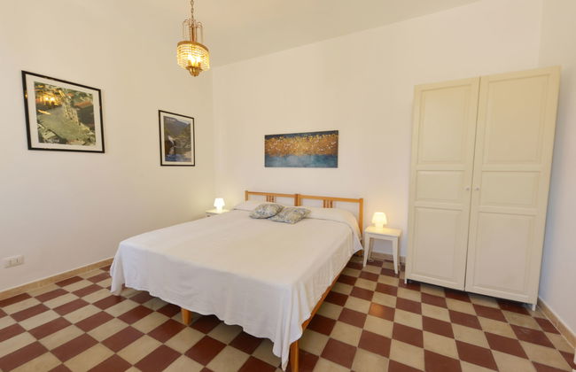 Casa de 5 quartos em Floridia com piscina privada e jardim - Foto 25