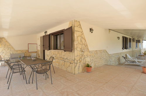 Foto 18 - Casa con 2 camere da letto a Floridia con piscina privata e vista mare