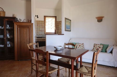 Foto 6 - Apartamento de 1 quarto em Trinità d'Agultu e Vignola com vistas do mar