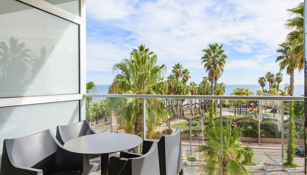 3 bedroom Apartment in Oropesa del Mar with swimming pool and terrace - Photo 2