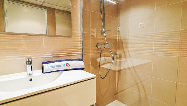 3 bedroom Apartment in Fréjus with swimming pool and terrace - Photo 4