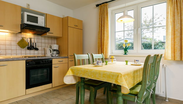 Appartamento con 2 camere da letto a Zinnowitz con giardino e terrazza - Foto 4