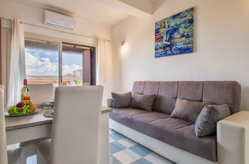 Photo 1 - Appartement de 1 chambre à Golfo Aranci avec jardin et vues à la mer