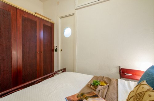 Photo 13 - Appartement de 1 chambre à Golfo Aranci avec jardin et vues à la mer