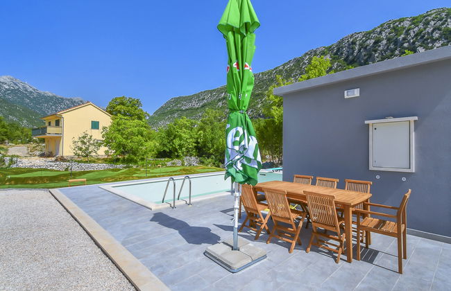 Casa con 4 camere da letto a Zagvozd con piscina privata e giardino - Foto 28